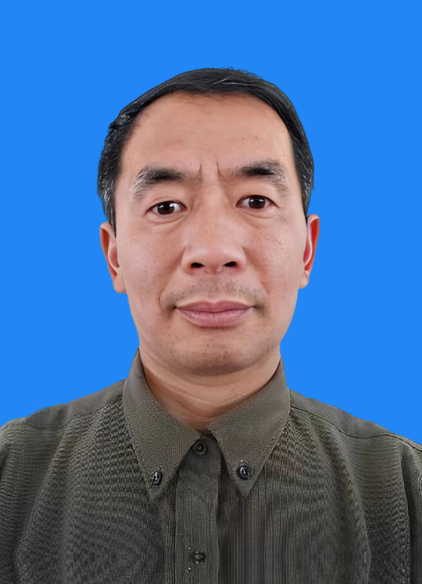 曲唐君.jpg